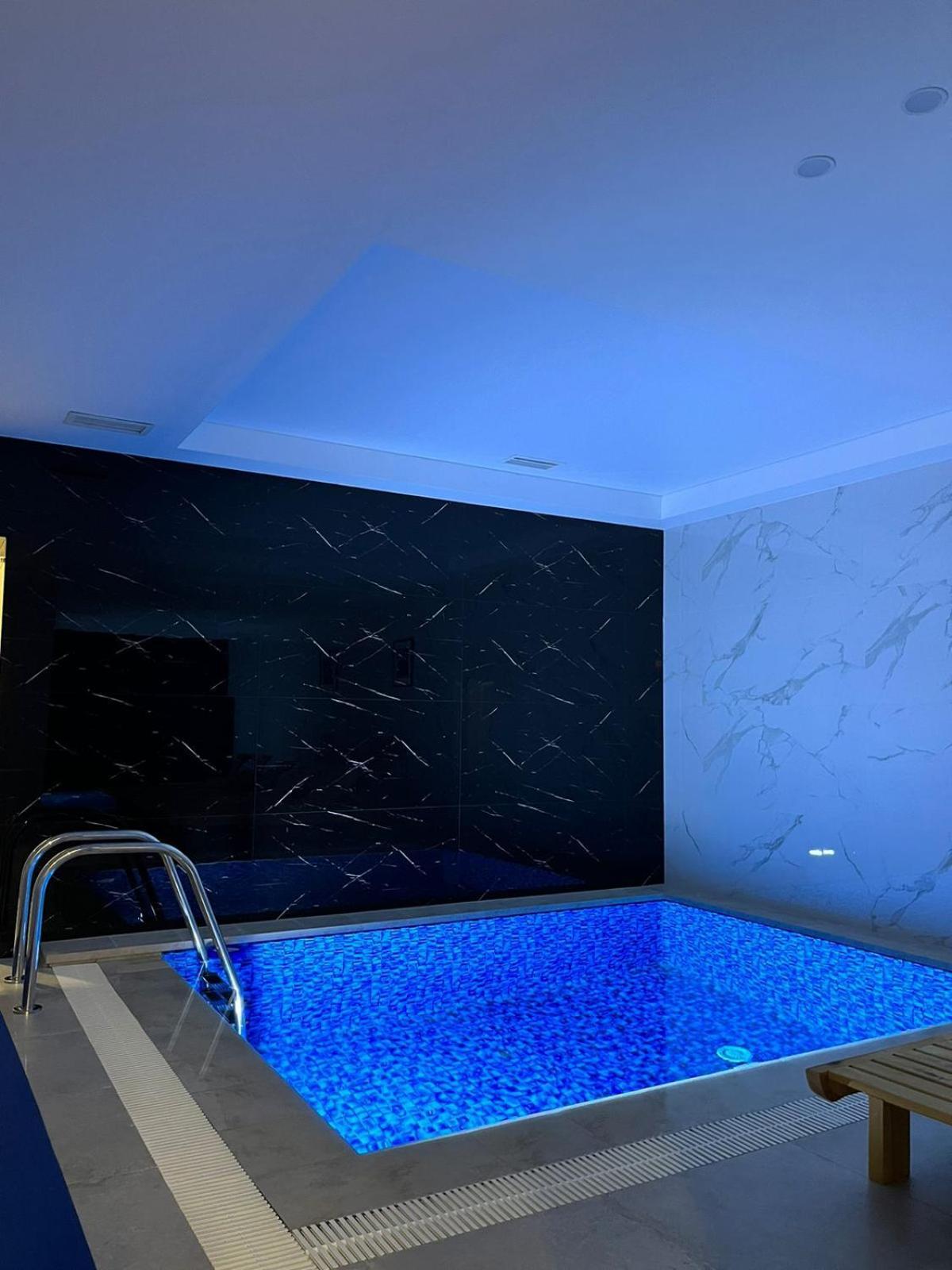 Resident Hotel Kazybek Bi อัลมาตี ภายนอก รูปภาพ
