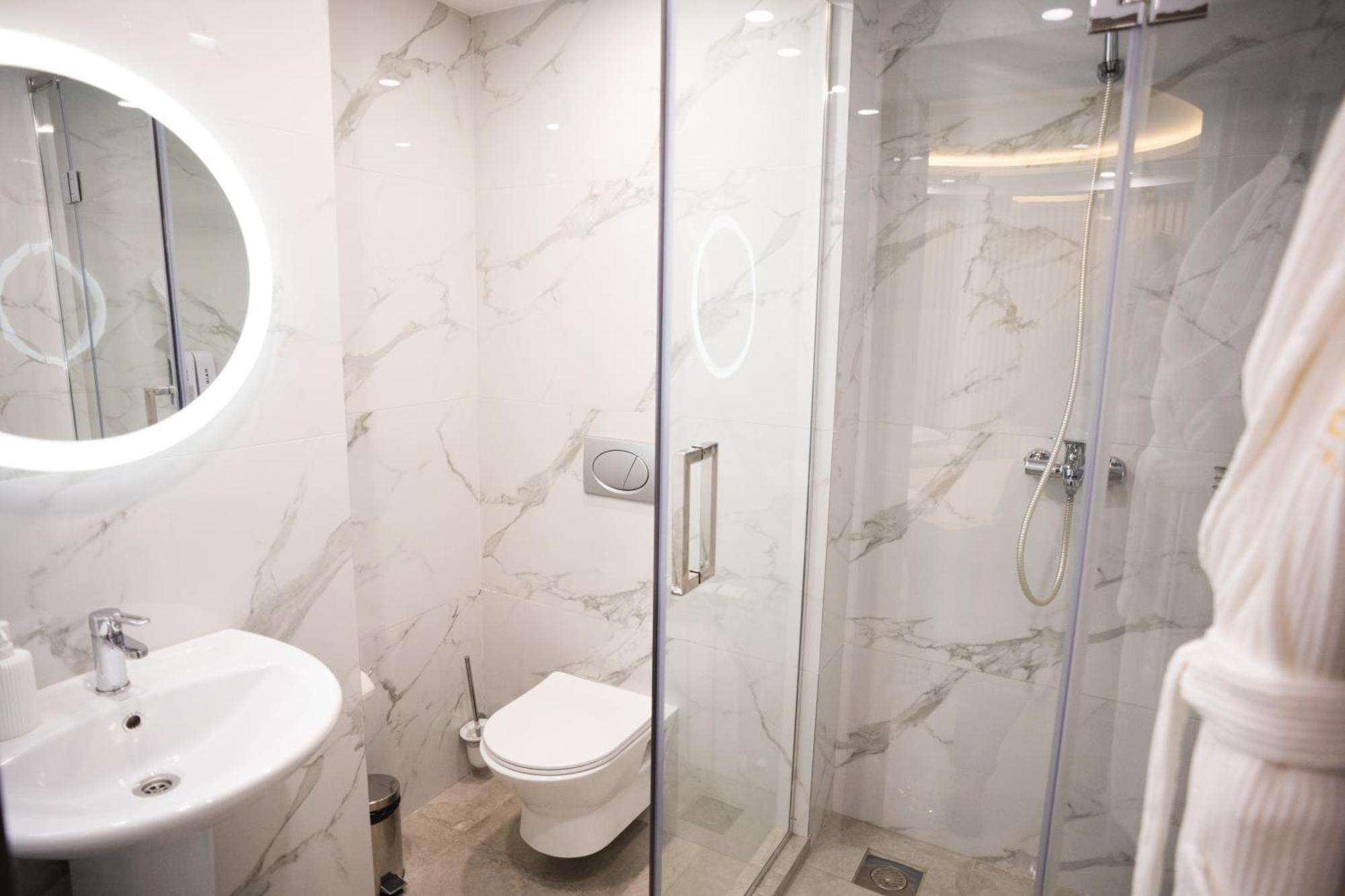 Resident Hotel Kazybek Bi อัลมาตี ภายนอก รูปภาพ