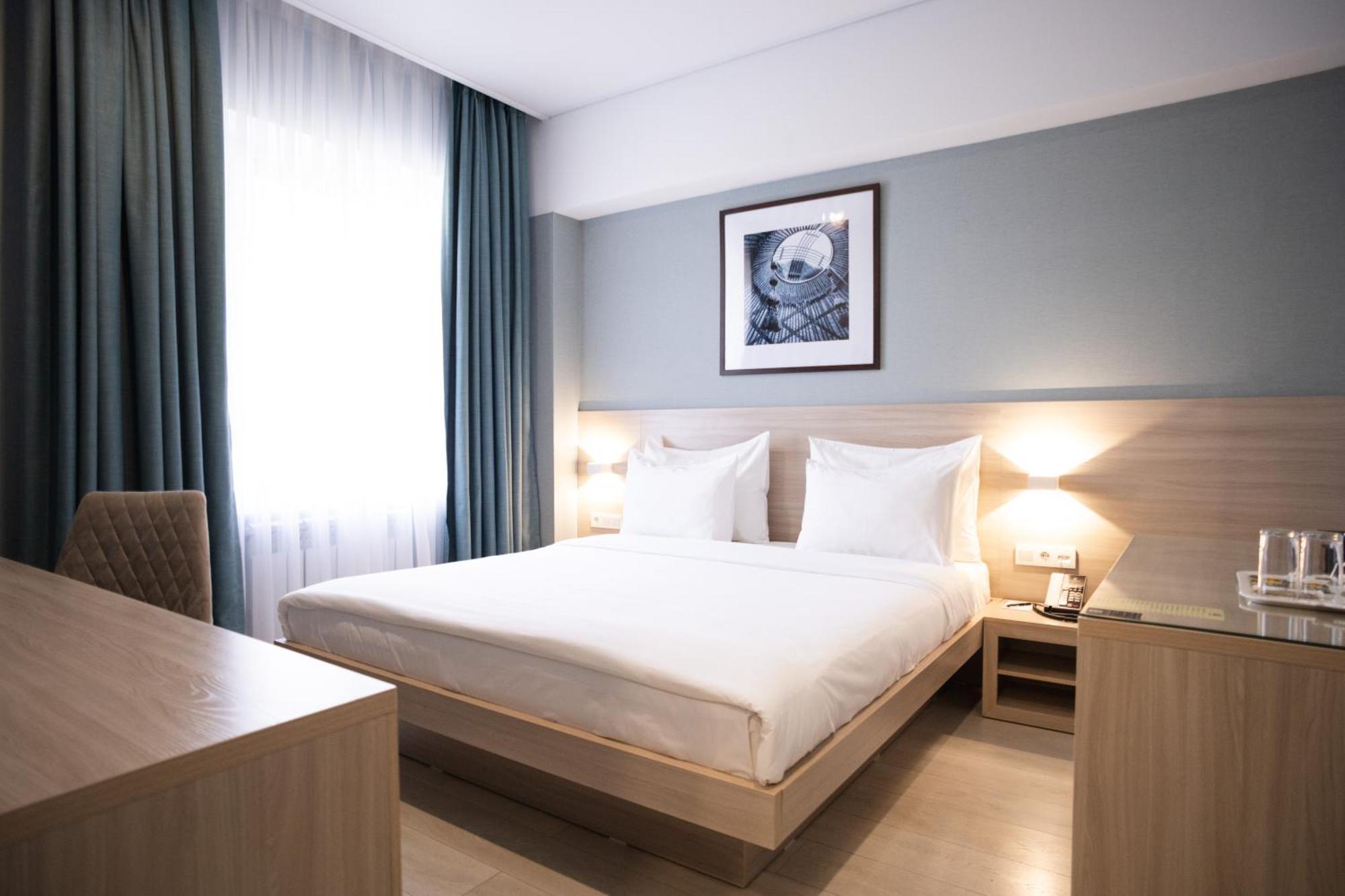 Resident Hotel Kazybek Bi อัลมาตี ภายนอก รูปภาพ